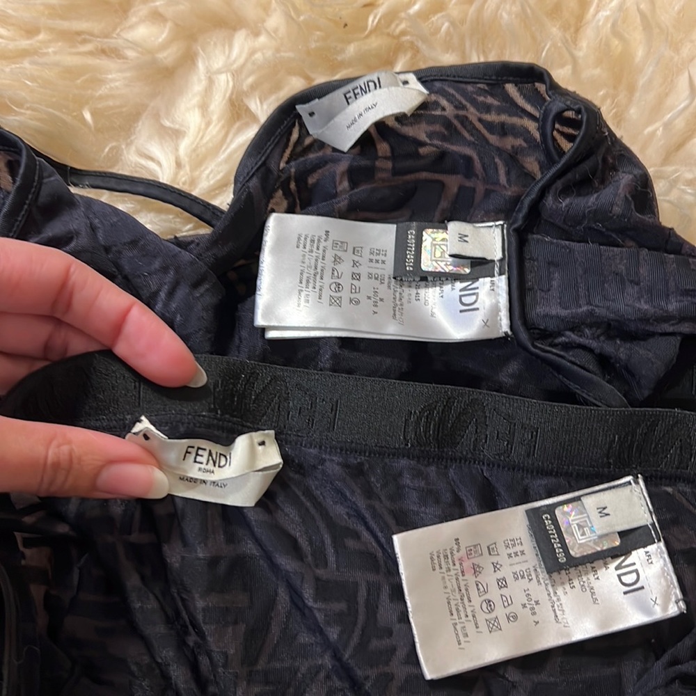 Fendi Set - Picture 4 of 9